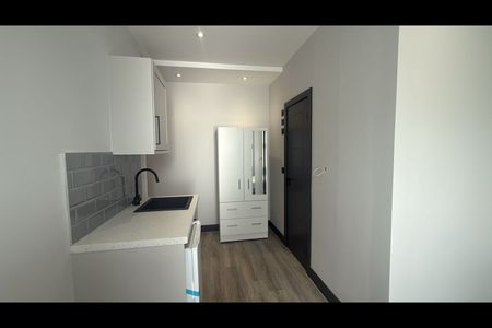 Studio Flat, London, W3 - Photo 3