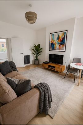 3 bedroom apartment to rent - Photo 1