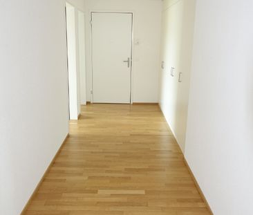 Grosszügige und helle 4.5-Zimmerwohnung - Photo 1