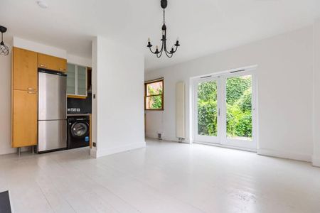 1 bedroom flat to rent - Photo 4