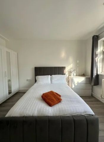 Room in a Shared House, London, E2 - Photo 3