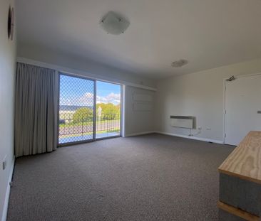 Neat & Tidy Unit Close to CBD - Photo 6