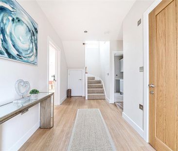 4 bedroom detached house to rent - Photo 6