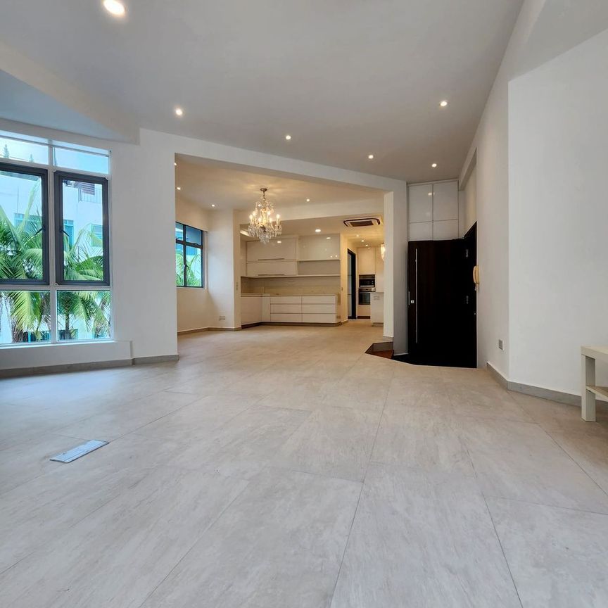 Le Loyang (D17), Apartment - For Rent - Photo 1