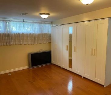 For Lease - 33 Gordon Drive, Brampton, Ontario - Photo 3