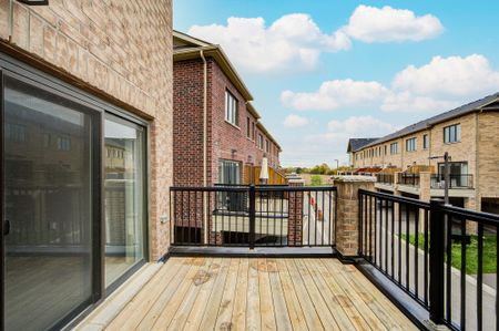 For Lease - 41 George Peach Avenue, Markham, Ontario - Photo 4