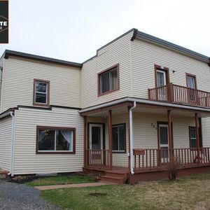 5 1/2 ( 2ieme étage), st-constant , grand terrain - Photo 2