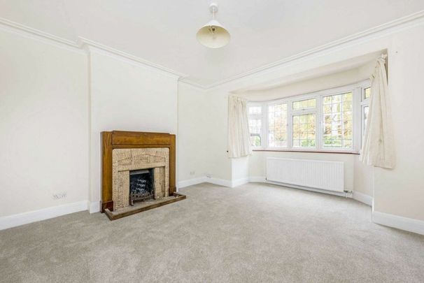 Petersham Road, Petersham, TW10 - Photo 1