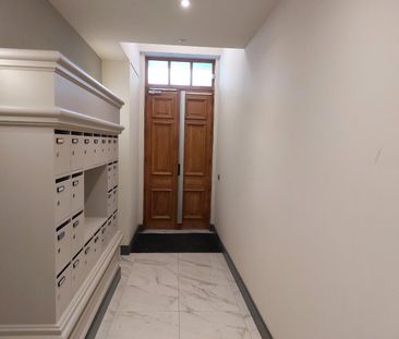 location Appartement T3 DE 60.1m² À MARSEILLE - Photo 3