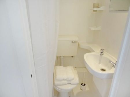 Studio For Rent in Fulham - Photo 5