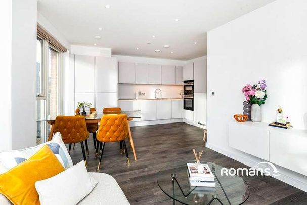 St. Ives Road, Maidenhead, Berkshire, SL6 - Photo 1