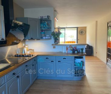 Location Appartement 3 pièces 77m² TOULON 83200 - Photo 2