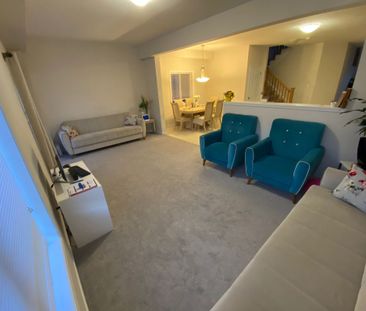 For Lease - 305 Tall Grass Crescent, Kitchener, Ontario - Photo 3