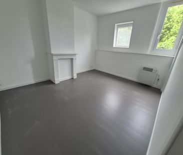Location Appartement 1 pièce 25m² CAMBRAI 59400 - Photo 4