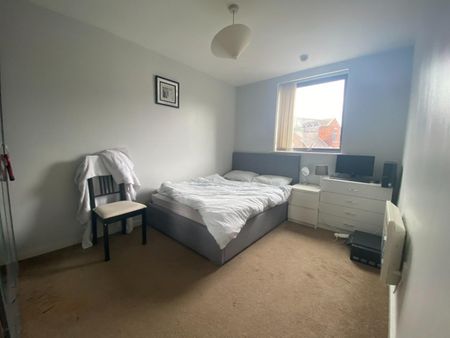 2 bedroom Flat To Let - Photo 5