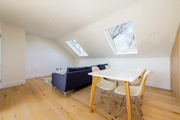 Loraine Road, Holloway, N7 - Photo 1