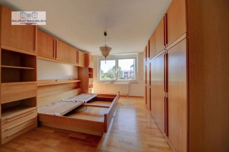 AkuRat Immobilien - Seniorengerechte 3-Zimmer Wohnung mit Balkon im Herzen von Fürstenfeldbruck - Photo 4