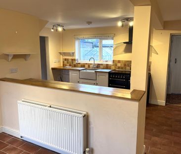 3 bedroom terraced house to rent - Photo 4