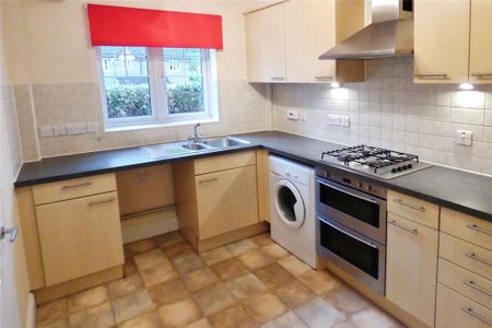 2 bedroom terraced house to rent - Photo 2