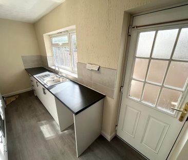 2 bedroom terraced house to rent - Photo 6
