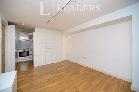 1 bedroom flat to rent - Photo 2