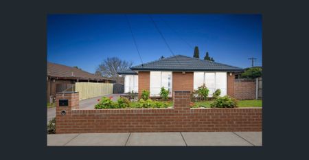 BEAUTIFULLY RENOVATED FAMILY HOME IN A CONVENIENT LOCATION! - Photo 2