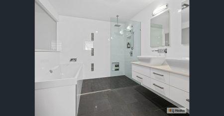 Heart of Kingscliff Living - Photo 3