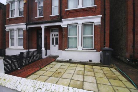 4 bedroom house share to rent - Photo 5