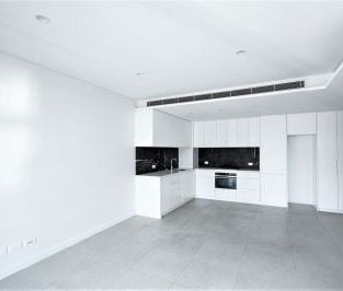 Luxury Living with Chatswood Convenience - Photo 3