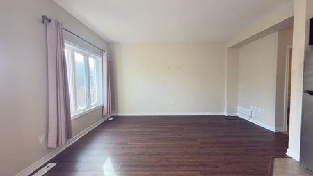 For Lease - 26 Sunflower Place, Welland, Ontario - Photo 3