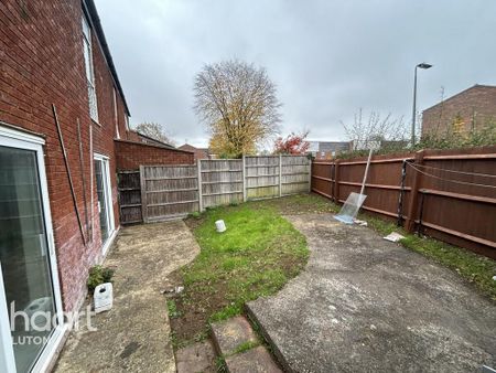 3 bedroom end of terrace house to rent - Photo 5