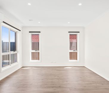 67 Tuff Street, Werribee VIC 3030 - House For Rent | Domain - Photo 2