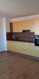 Location Appartement 2 pièces 46m² DRAGUIGNAN 83300 - Photo 3