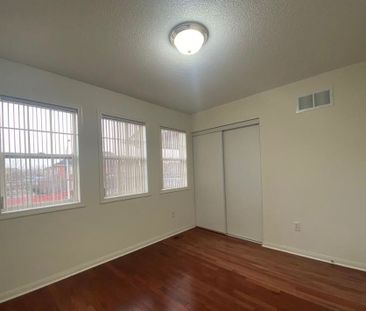For Lease - 5993 Sidmouth Street Unit# Upper, Mississauga, Ontario - Photo 1