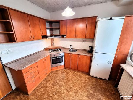 Pronájem bytu 3+1 76 m² - Fotografie 3