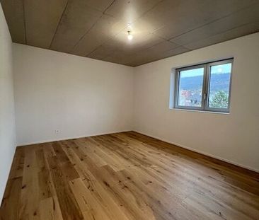 For rent Magnificent 3.5-bdrm apartment in condominium on 3rd floor - Photo 4