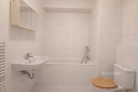 Pronájem bytu 1+kk - Fotografie 3
