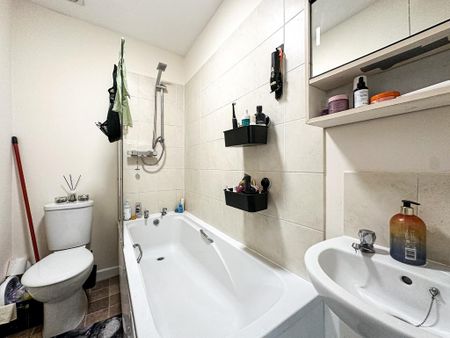 2 bedroom apartment to rent - Photo 5