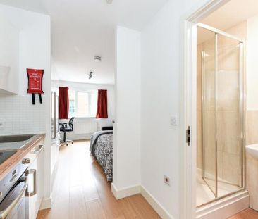 Studio to rent - Photo 6