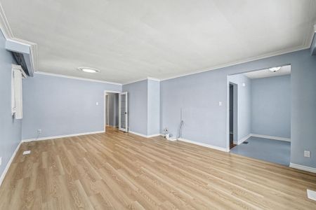 For Lease - 148 Derrydown Road Unit# Main Floor, Toronto, Ontario - Photo 2