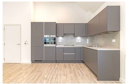 4 Bed Maisonette, Castle Street, E13 - Photo 5