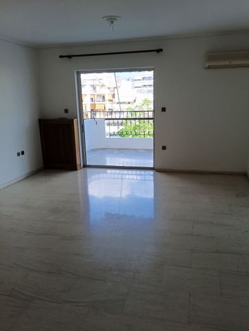 Διαμέρισμα για ενοικίαση Τζιτζιφιές (Καλλιθέα) - Photo 2
