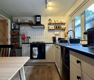 High Street, Tideswell - Photo 3