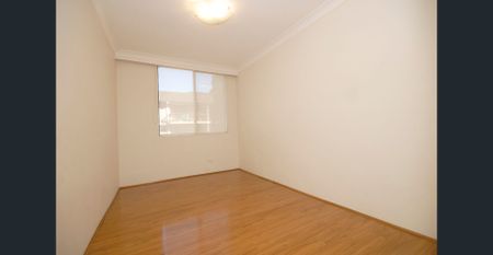 2 Bedroom Apartment (Split-system air-con) - Photo 4