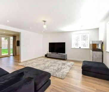 Primula Road, Bordon, Hampshire, GU35 - Photo 4