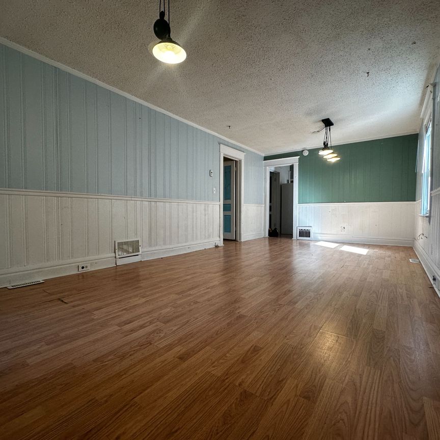 For Lease - 18 Jones Street, St. Catharines, Ontario - Photo 1