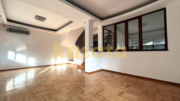 Vila 6 dormitoare I 252 utili I garaj I Pipera OMV - Fotografie 1