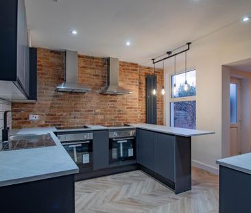 1 bedroom in a flat share to rent - Photo 4