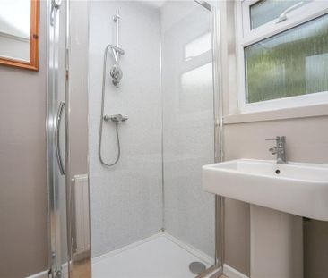 3 bedroom semi-detached house to rent - Photo 6