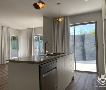 2 Bed 2 Bath 1 Car Luxury Apartment - Photo 2